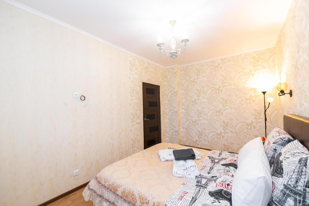 В Promenade Expo Квартира С Романтическим Видом Astana Buitenkant foto