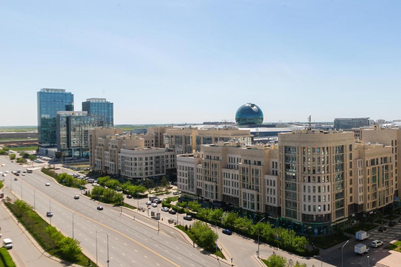 В Promenade Expo Квартира С Романтическим Видом Astana Buitenkant foto
