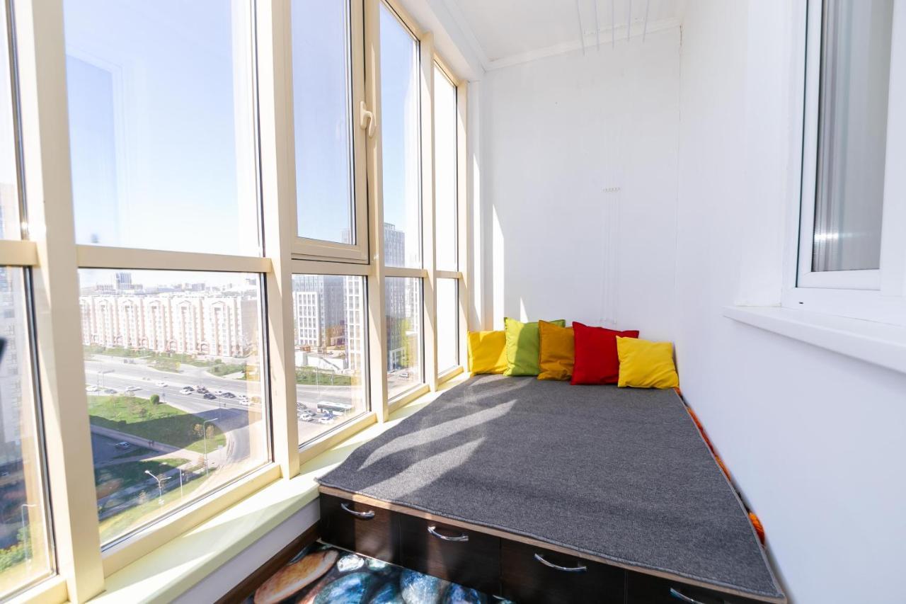 В Promenade Expo Квартира С Романтическим Видом Astana Buitenkant foto